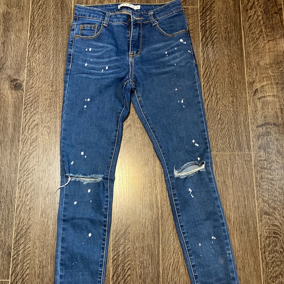 Jean - Picture 2 of 3